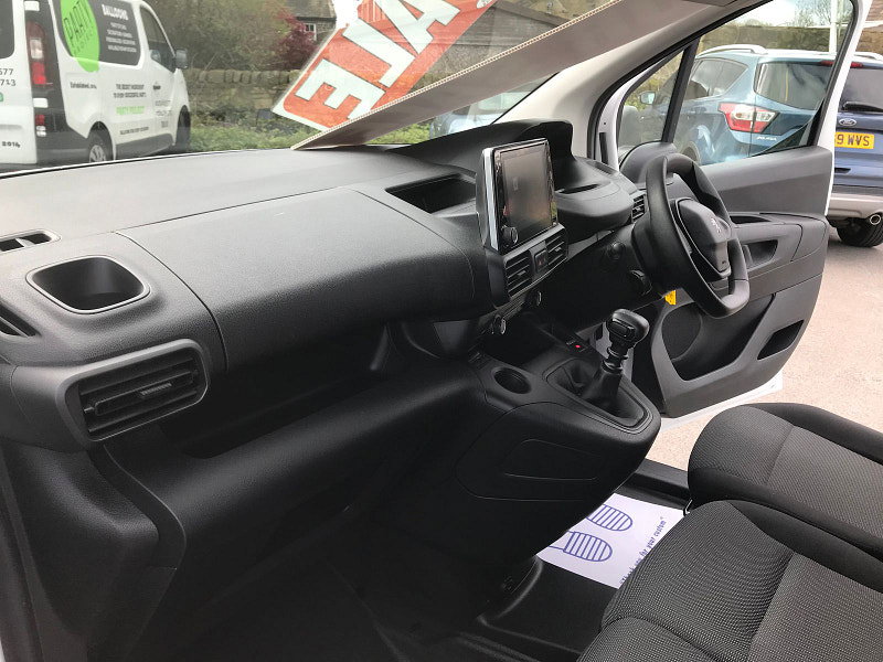 Peugeot Partner 1.5 BlueHDi 1000 Professional Premium + Standard Panel Van 5dr Diesel Manual SWB Euro 6 (s/s) (100 bhp) 5dr Manual 2026