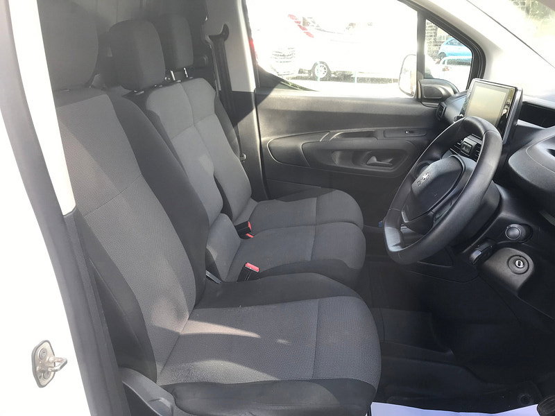 Peugeot Partner 1.5 BlueHDi 650 Professional Standard Panel Van 5dr Diesel Manual SWB Euro 6 (75 bhp) 5dr Manual 2026