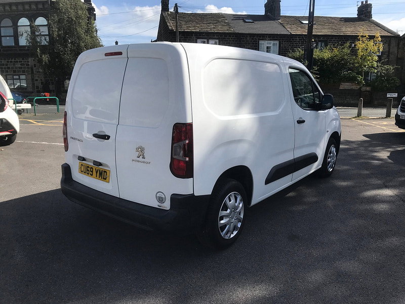 Peugeot Partner 1.5 BlueHDi 650 Professional Standard Panel Van 5dr Diesel Manual SWB Euro 6 (75 bhp) 5dr Manual 2026