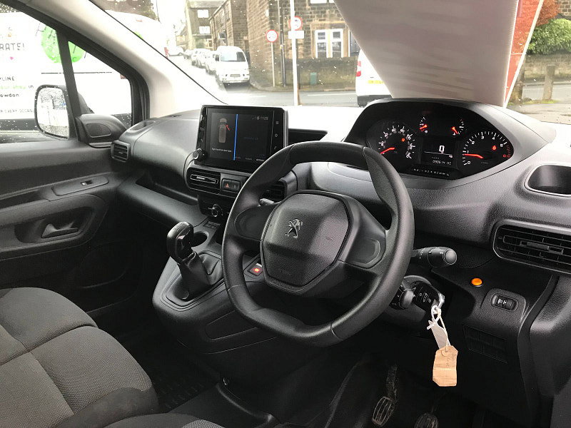 Peugeot Partner 1.5L Professional L1 Blue HDi Diesel Manual Euro 6 (101 bhp) 5dr Manual 2026