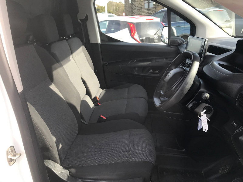 Peugeot Partner 1.5L Professional L1 Blue HDi Diesel Manual Euro 6 (101 bhp) 5dr Manual 2026