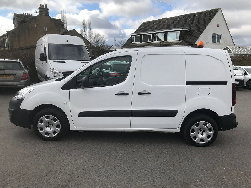 Peugeot Partner 1.6L BLUE HDI PROFESSIONAL L1 Diesel Manual Euro 6 (100 bhp) 5dr Manual 2026