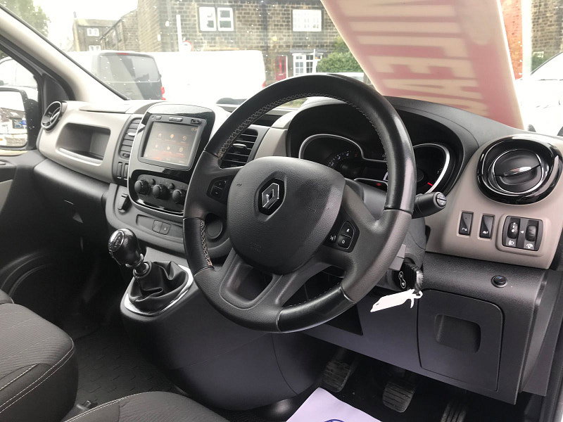 Renault Trafic 1.6L SL27 SPORT NAV DCI Diesel Manual Euro 6 (120 bhp) 5dr Manual 2026