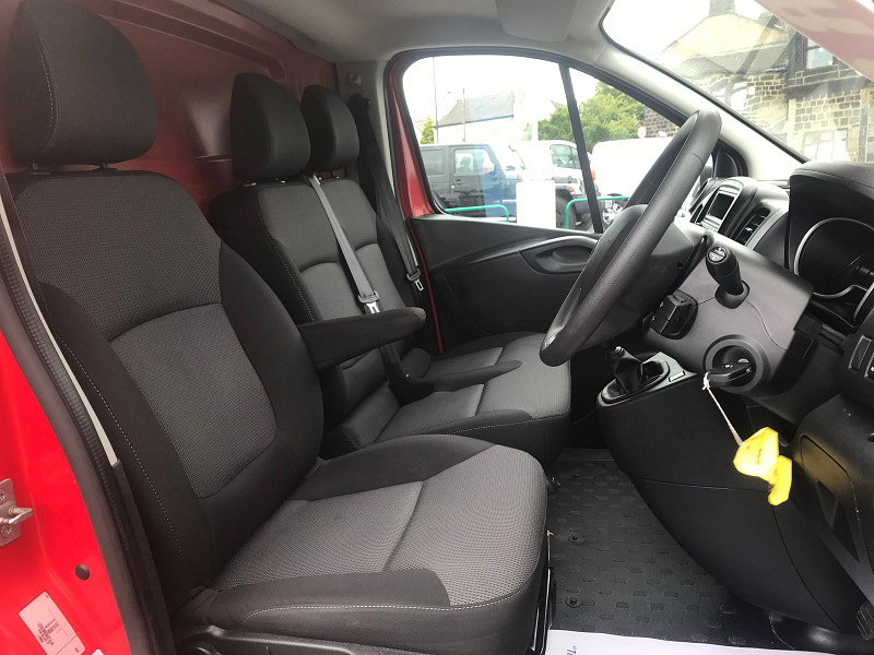 Renault Trafic 2.0L SL28 Business Energy dCi Diesel Manual Euro 6 (120 bhp) 5dr Manual 2026