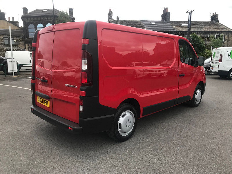 Renault Trafic 2.0L SL28 Business Energy dCi Diesel Manual Euro 6 (120 bhp) 5dr Manual 2026