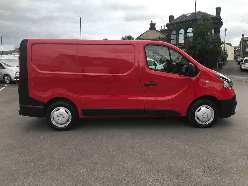 Renault Trafic 2.0L SL28 Business Energy dCi Diesel Manual Euro 6 (120 bhp) 5dr Manual 2026