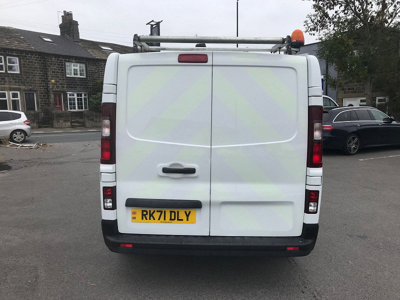 Renault Trafic 2.0L SL28 Business+ Energy dCi Diesel Manual Euro 6 (120 bhp) 5dr Manual 2026