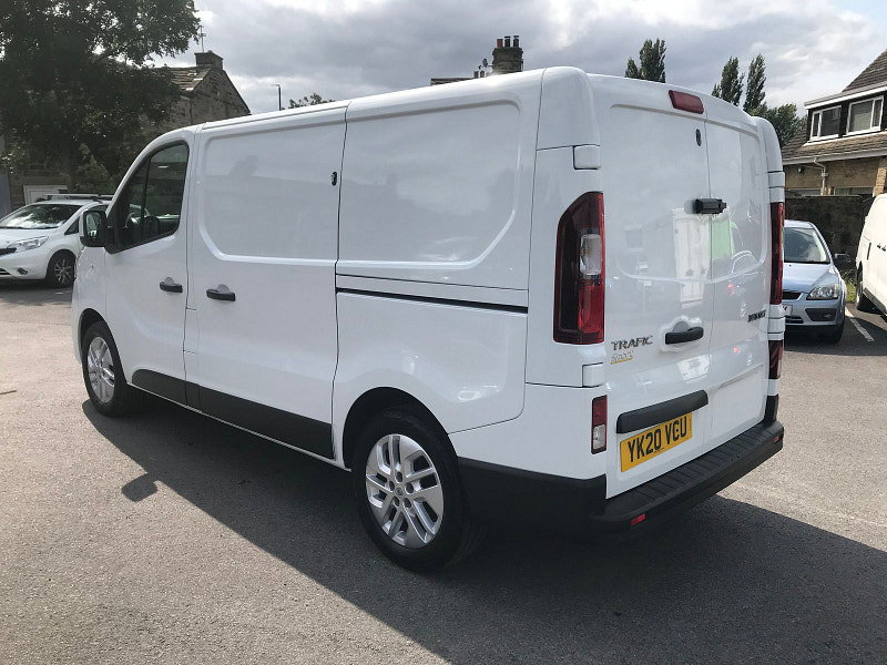 Renault Trafic 2.0L SL28 Sport Energy dCi Diesel Manual Euro 6 (120 bhp) 5dr Manual 2026