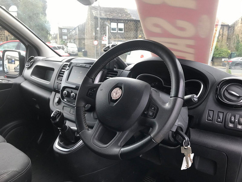 Renault Trafic 2.0L SL28 Sport Energy dCi Diesel Manual Euro 6 (120 bhp) 5dr Manual 2026