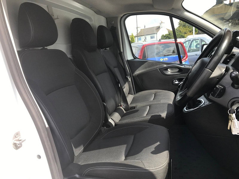 Renault Trafic 2.0L SL28 Sport Energy dCi Diesel Manual Euro 6 (120 bhp) 5dr Manual 2026