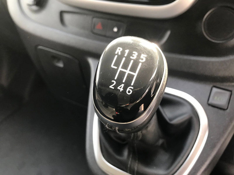 Renault Trafic 2.0L SL28 Sport Energy dCi Diesel Manual Euro 6 (120 bhp) 5dr Manual 2026