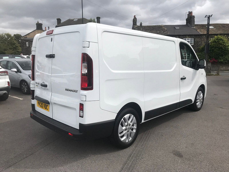 Renault Trafic 2.0L SL28 Sport Energy dCi Diesel Manual Euro 6 (120 bhp) 5dr Manual 2026