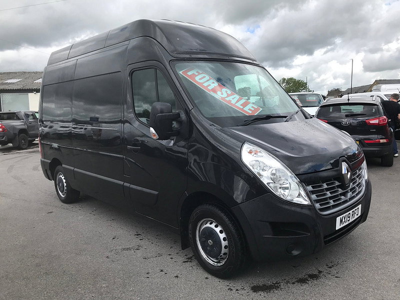 Renault Master 2.3 dCi ENERGY 35 Business Panel Van 5dr Diesel Manual FWD MWB High Roof Euro 6 (s/s) (145 bhp) 5dr Manual 2026