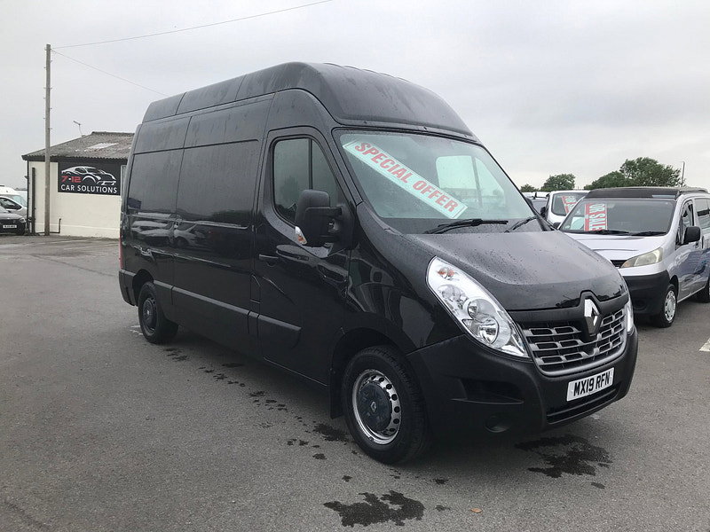 Renault Master 2.3 dCi ENERGY 35 Business Panel Van 5dr Diesel Manual FWD MWB High Roof Euro 6 (s/s) (145 bhp) 5dr Manual 2026