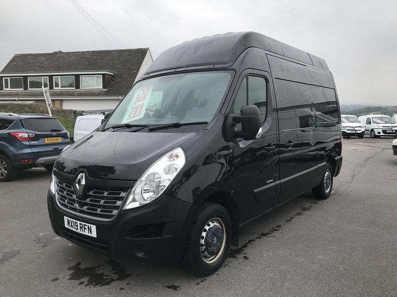Renault Master 2.3 dCi ENERGY 35 Business Panel Van 5dr Diesel Manual FWD MWB High Roof Euro 6 (s/s) (145 bhp) 5dr Manual 2026