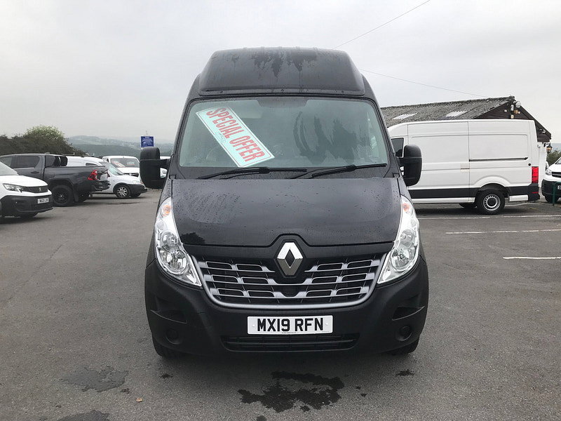 Renault Master 2.3 dCi ENERGY 35 Business Panel Van 5dr Diesel Manual FWD MWB High Roof Euro 6 (s/s) (145 bhp) 5dr Manual 2026