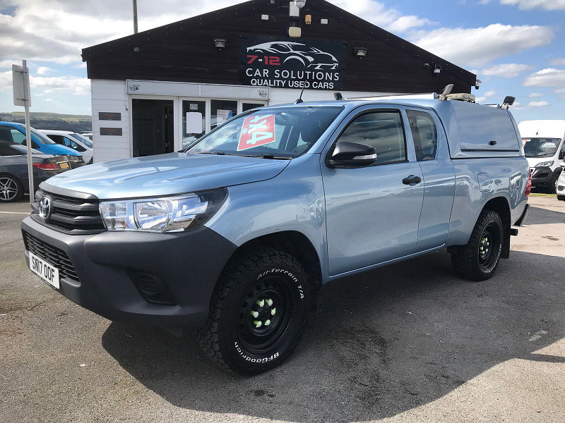 Toyota Hilux 2.4L ACTIVE 4WD D-4D ECB 5dr Diesel Manual Euro 6 (148 bhp) 5dr Manual 2026