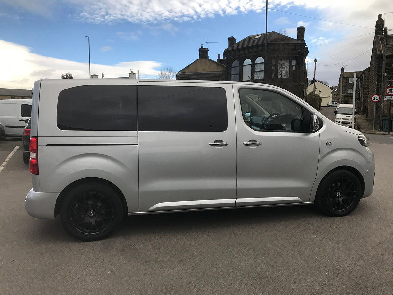Toyota PROACE Verso 1.6L D-4D L1 SHUTTLE 5dr Diesel Manual Euro 6 (114 bhp) 6dr Manual 2026