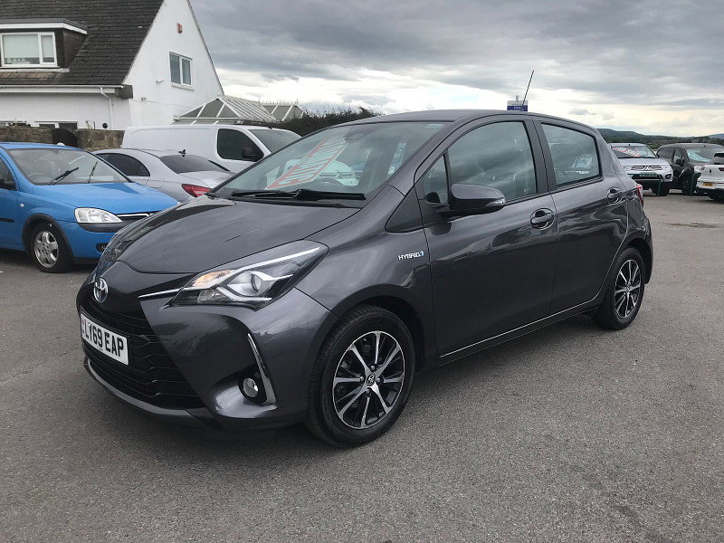 Toyota Yaris 1.5L VVT-I ICON TECH Hatchback 5dr Hybrid Euro 6 (99 bhp) 5dr  2026