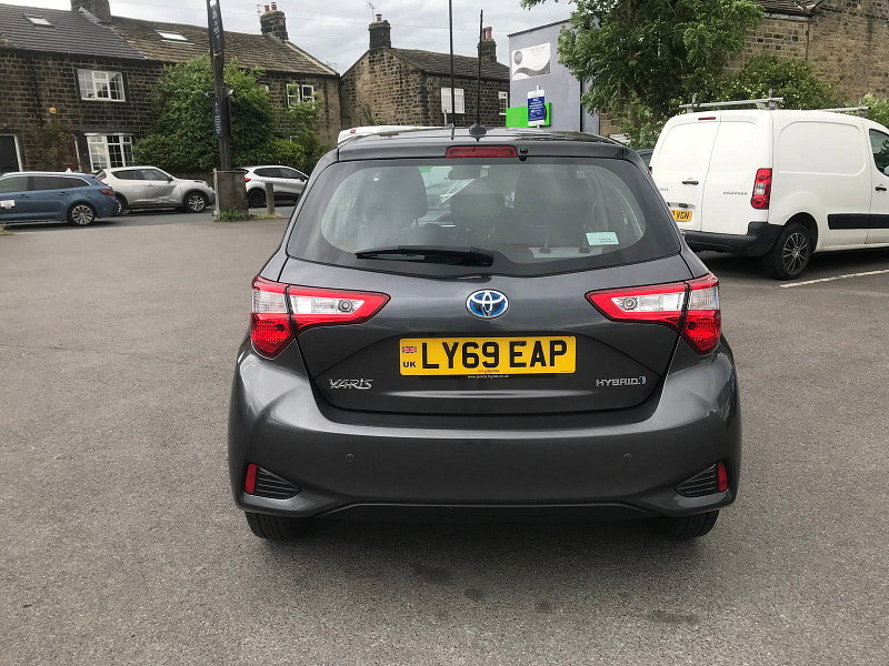 Toyota Yaris 1.5L VVT-I ICON TECH Hatchback 5dr Hybrid Euro 6 (99 bhp) 5dr  2026