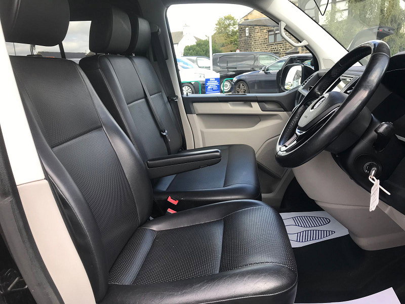 Volkswagen Transporter 2.0L T28 Highline TDI BlueMotion Technology Semi-Auto Diesel Semi Automatic Euro 6 (147 bhp) 5dr Semi Automatic 2026