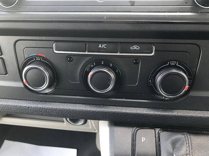 Volkswagen Transporter 2.0L T28 Highline TDI BlueMotion Technology Semi-Auto Diesel Semi Automatic Euro 6 (147 bhp) 5dr Semi Automatic 2026