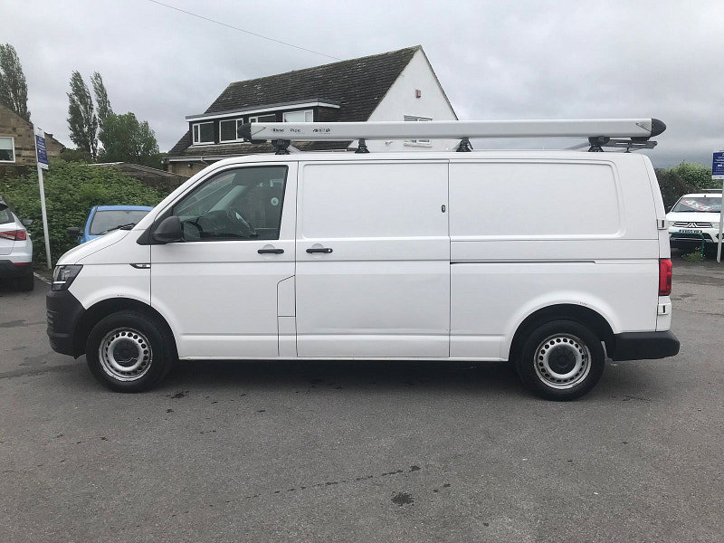 Volkswagen Transporter 2.0L T30 TDI P/V STARTLINE BMT Diesel Manual Euro 6 (101 bhp) 5dr Manual 2026