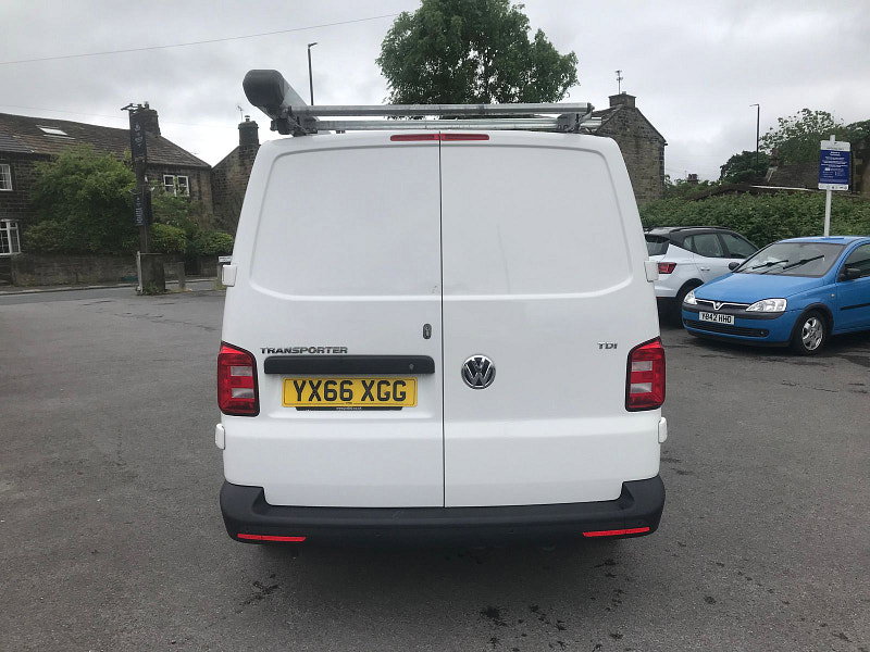 Volkswagen Transporter 2.0L T30 TDI P/V STARTLINE BMT Diesel Manual Euro 6 (101 bhp) 5dr Manual 2026