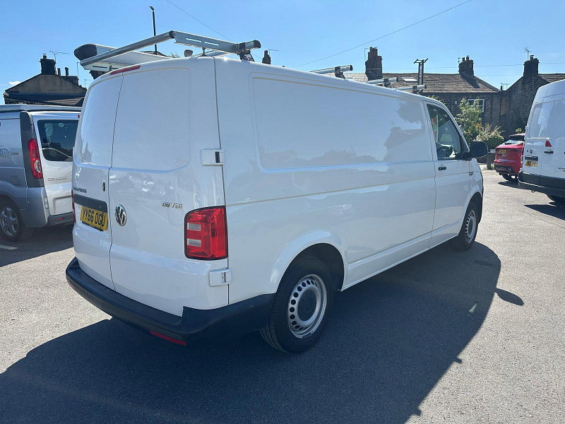 Volkswagen Transporter 2.0L T30 TDI P/V STARTLINE BMT Diesel Manual Euro 6 (101 bhp) 5dr Manual 2026