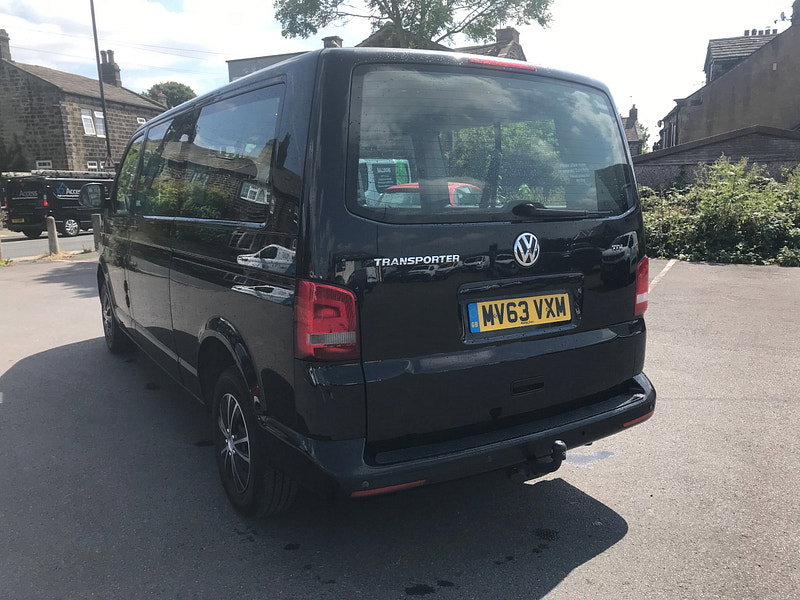 Volkswagen Transporter Shuttle 2.0 TD T30 SE Minibus 4dr Diesel Manual L3 H1 (LWB, 9 Seats) (193 g/km, 101 bhp) 4dr Manual 2026