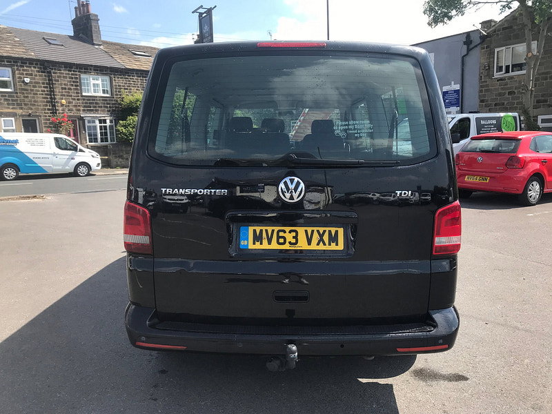Volkswagen Transporter Shuttle 2.0 TD T30 SE Minibus 4dr Diesel Manual L3 H1 (LWB, 9 Seats) (193 g/km, 101 bhp) 4dr Manual 2026