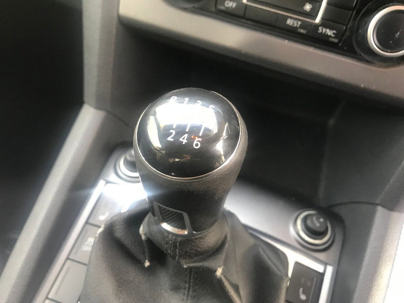 Volkswagen Amarok 2.0L DC TDI HIGHLINE 4MOTION Diesel Manual Euro 5 (178 bhp) 4dr Manual 2026