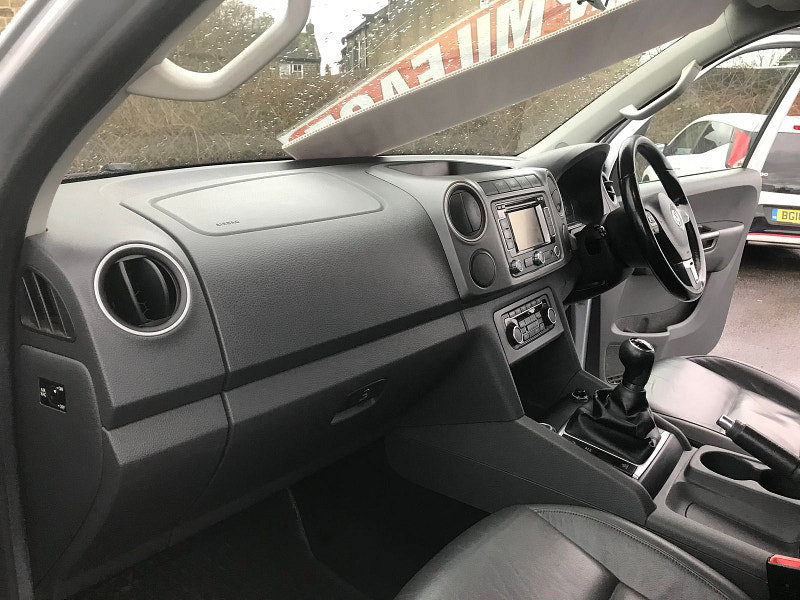 Volkswagen Amarok 2.0L DC TDI HIGHLINE 4MOTION Diesel Manual Euro 5 (178 bhp) 4dr Manual 2026
