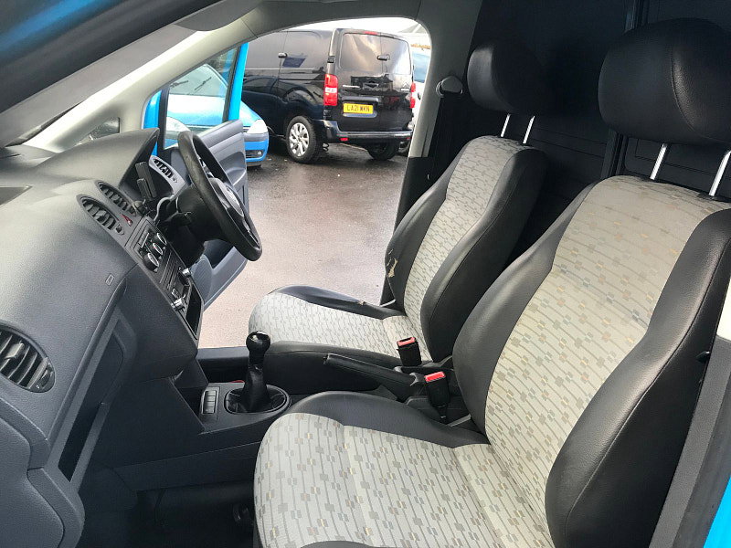 Volkswagen Caddy Maxi 1.6L C20 TDI Diesel Manual Euro 5 (101 bhp) 5dr Manual 2026