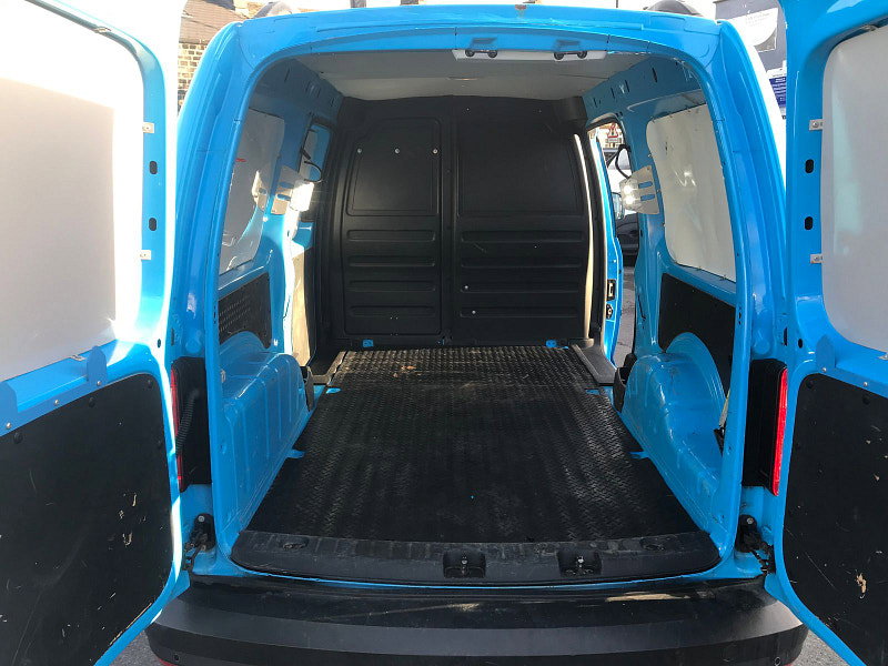 Volkswagen Caddy Maxi 1.6L Caddy Maxi C20 Startline TDI Diesel Manual Euro 5 (101 bhp) 6dr Manual 2026