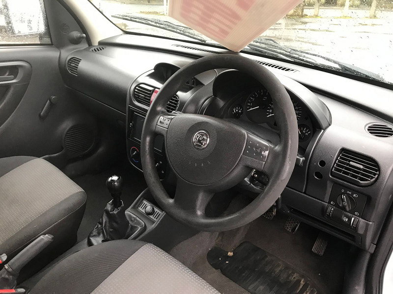 Vauxhall Combo 1.2L 1700 CDTI E4 Diesel Manual Euro 4 (74 bhp) 4dr Manual 2026