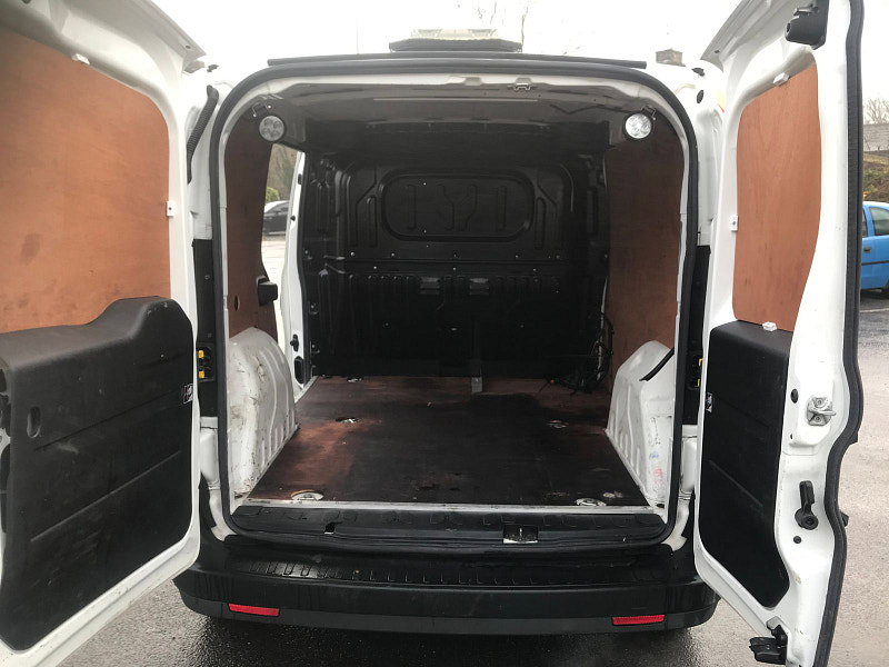 Vauxhall Combo 1.2L L1H1 2000 CDTI ECOFLEX S/S Diesel Manual Euro 6 (95 bhp) 5dr Manual 2026