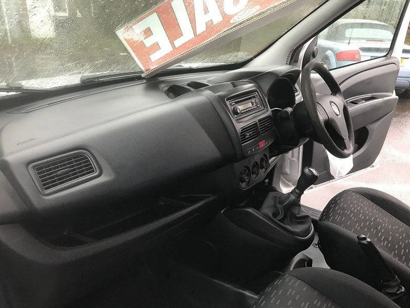 Vauxhall Combo 1.3 CDTi 2000 ecoFLEX 16v Sportive Panel Van 3dr Diesel Manual FWD L1 H1 (s/s) (126 g/km, 89 bhp) 3dr Manual 2026