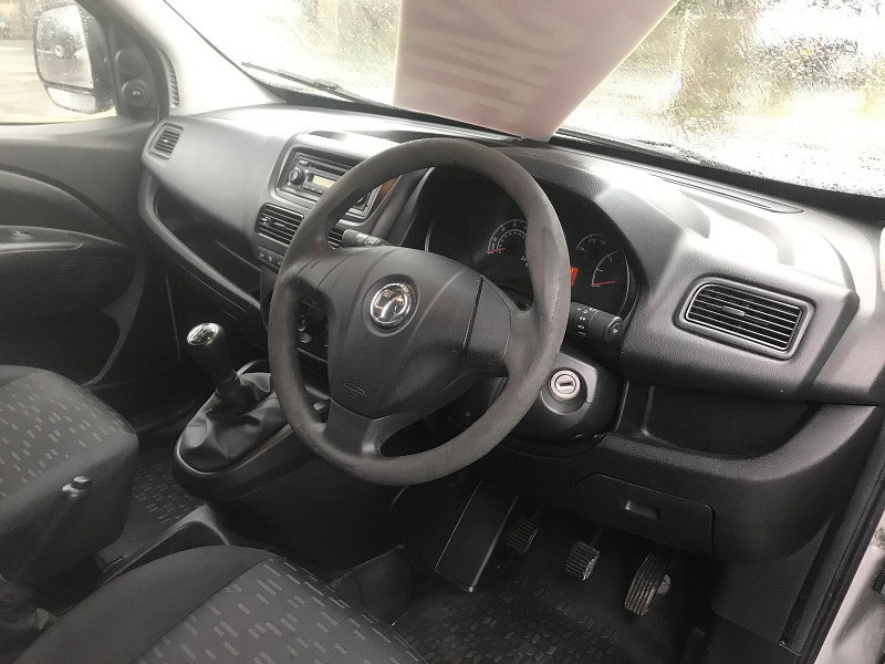 Vauxhall Combo 1.3 CDTi 2000 ecoFLEX 16v Sportive Panel Van 3dr Diesel Manual FWD L1 H1 (s/s) (126 g/km, 89 bhp) 3dr Manual 2026