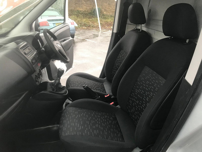 Vauxhall Combo 1.3 CDTi 2000 ecoFLEX 16v Sportive Panel Van 3dr Diesel Manual FWD L1 H1 (s/s) (126 g/km, 89 bhp) 3dr Manual 2026