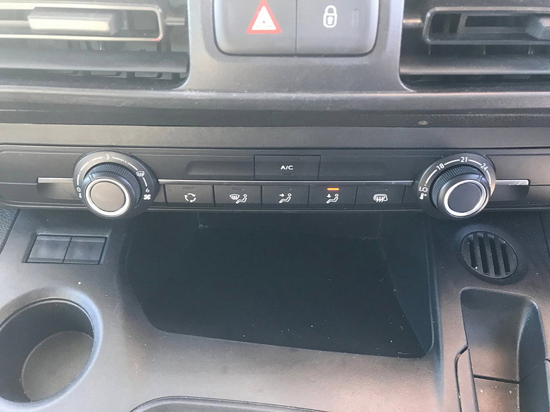 Vauxhall Combo 1.5 Turbo D 2300 Dynamic Panel Van 6dr Diesel Manual L2 H1 Euro 6 (100 ps) 6dr Manual 2026