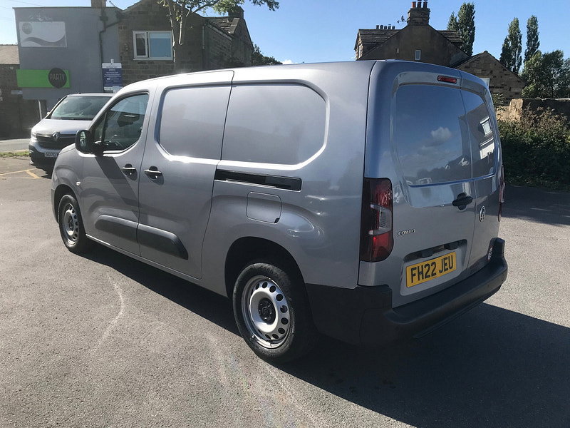 Vauxhall Combo 1.5 Turbo D 2300 Dynamic Panel Van 6dr Diesel Manual L2 H1 Euro 6 (100 ps) 6dr Manual 2026