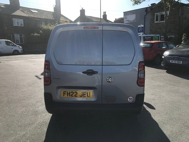 Vauxhall Combo 1.5 Turbo D 2300 Dynamic Panel Van 6dr Diesel Manual L2 H1 Euro 6 (100 ps) 6dr Manual 2026