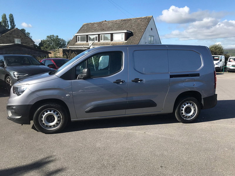 Vauxhall Combo 1.5 Turbo D 2300 Dynamic Panel Van 6dr Diesel Manual L2 H1 Euro 6 (100 ps) 6dr Manual 2026