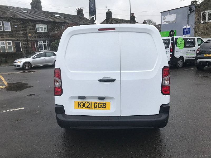 Vauxhall Combo 1.5 Turbo D 2300 Edition Panel Van 4dr Diesel Manual L2 H1 Euro 6 (100 ps) 6dr Manual 2026