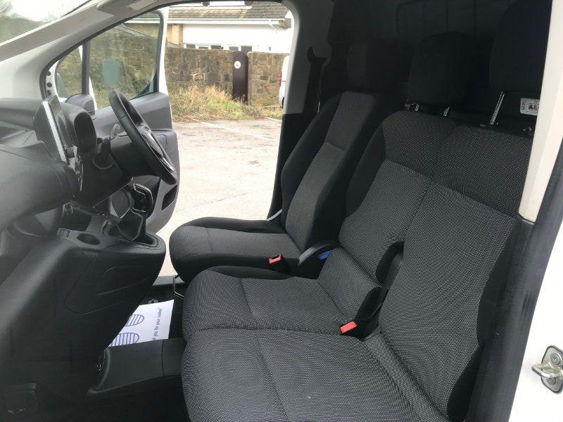 Vauxhall Combo 1.5 Turbo D 2300 Sportive Panel Van 4dr Diesel Manual L1 H1 Euro 6 (100 ps) 4dr Manual 2026