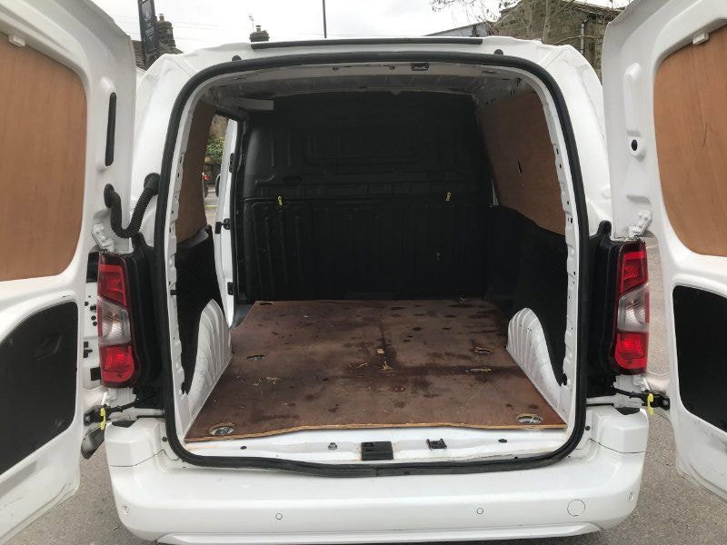 Vauxhall Combo 1.5 Turbo D 2300 Sportive Panel Van 4dr Diesel Manual L1 H1 Euro 6 (100 ps) 4dr Manual 2026