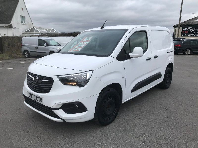 Vauxhall Combo 1.5 Turbo D 2300 Sportive Panel Van 4dr Diesel Manual L1 H1 Euro 6 (100 ps) 4dr Manual 2026