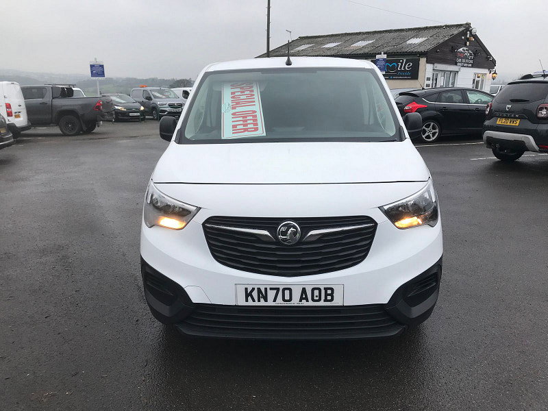 Vauxhall Combo 1.5L 2300 Edition S/S Diesel Manual Euro 6 (101 bhp) 6dr Manual 2026