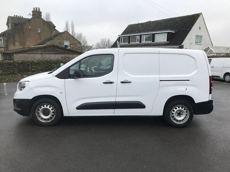 Vauxhall Combo 1.5L 2300 Edition S/S Diesel Manual Euro 6 (101 bhp) 6dr Manual 2026